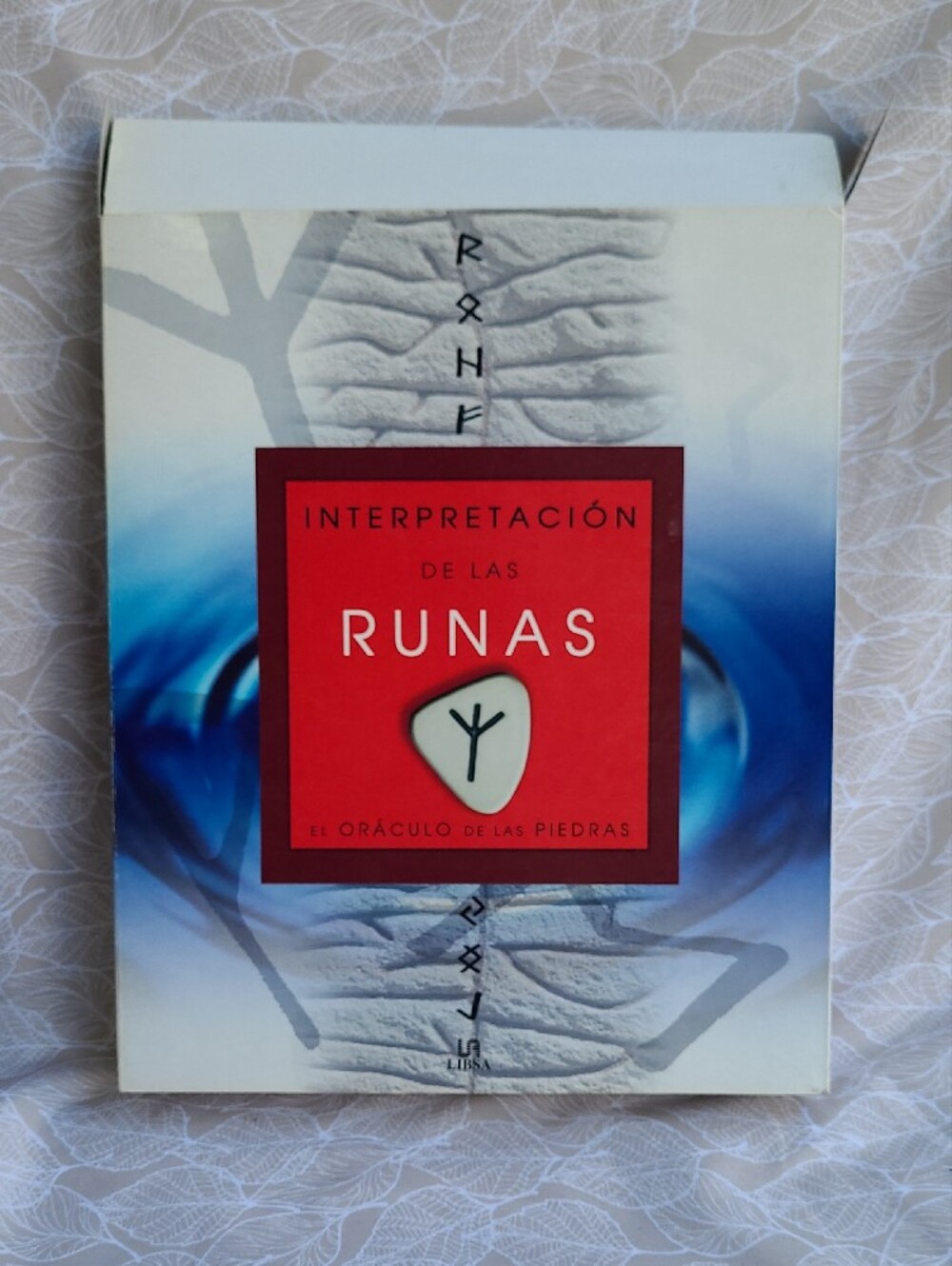 Rune Divination Set Interpretación de las Runas Stones & Book (Spanish Book) - Picture 2 of 11
